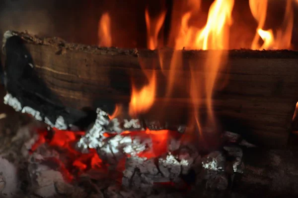 Beau Feu Camp Brûlant Chaud Avec Des Flammes Orange Des — Photo