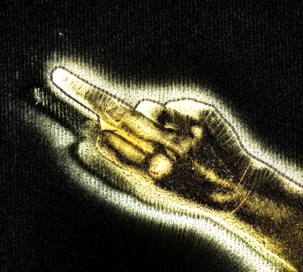 发光的人类女性手与黄色的基里安光环显示不同的符号的插图 — 图库照片