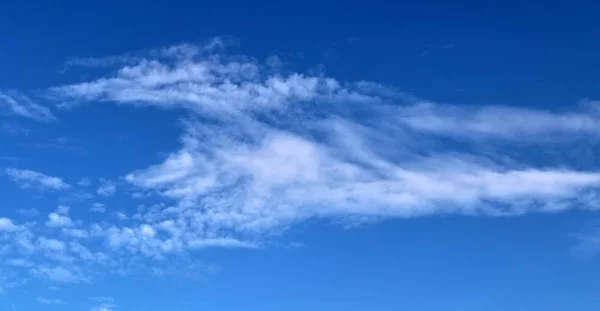 Beautiful Panorama White Cirrus Cloud Formations Blue Sky — Stock Photo, Image