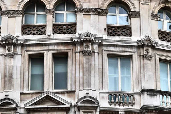 Britse Victoriaanse Gevels Van Residentiële Gebouwen Straten Van Londen — Stockfoto