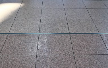 Yapılandırılmış zemindeki döşeme döşemelerinin kapalı dokusu