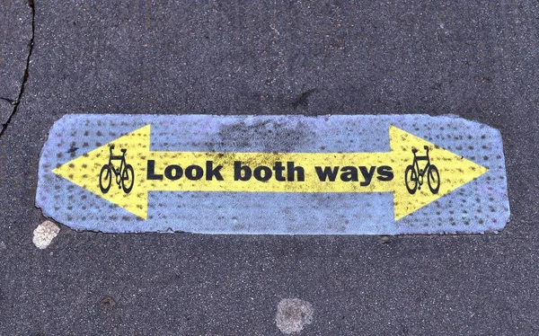 거리에서 수있는 자전거 표지판 상징물 — 스톡 사진