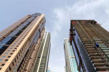 Dubai şehrinin merkezindeki lüks modern gökdelenler, Birleşik Arap Emirlikleri