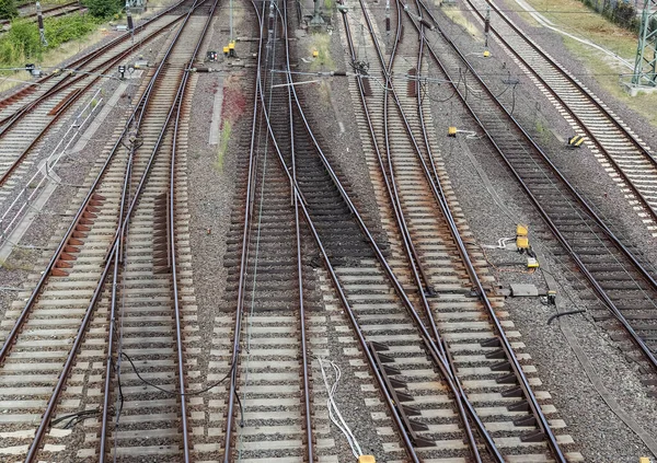 Flera Järnvägsspår Med Korsningar Vid Järnvägsstation Ett Perspektiv — Stockfoto