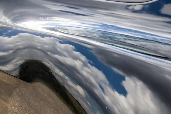 Reflections Blue Sky Clouds Surface Black Sports Car — Stock Photo, Image