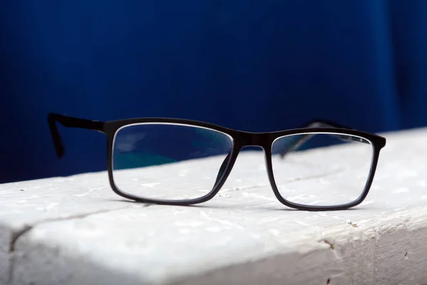 Oldtimer Brille Liegt Auf Der Bank — Stockfoto