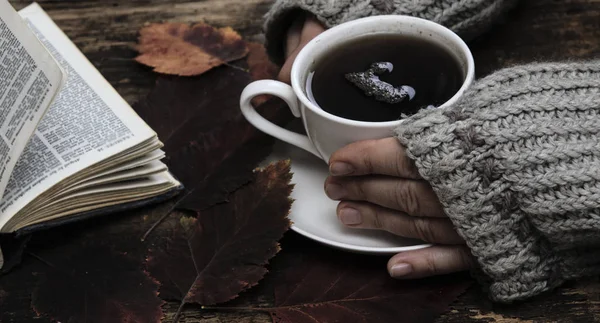 Female Hands Hold Hot Cup Coffee Woolen Sweater Vintage Background — Stock Photo, Image