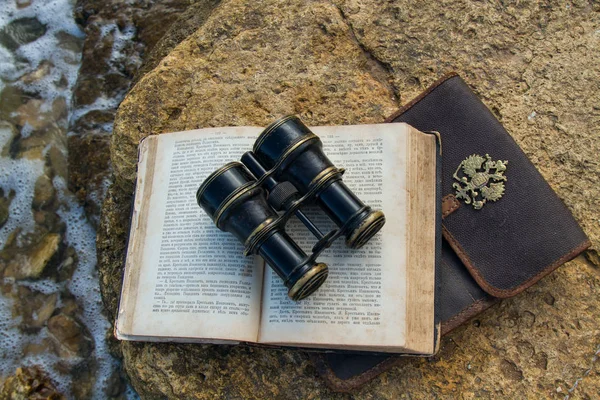 Still Life Ancient Binocular Glasses Lying Old Book Which Lies — Stock Photo, Image
