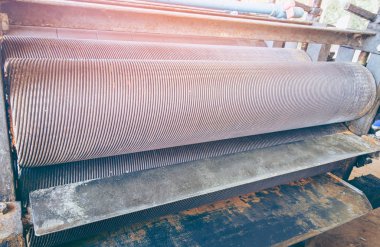 Yüksek performanslı lastik levha yapma makinası plastik çarşaf, çok sayıda üretmek için ancak dikkatli güvenliği hakkında.