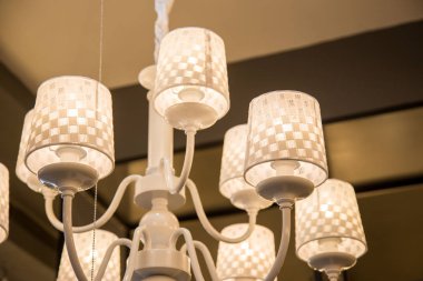 Güzel bir kristal avize Yakın Çekim Güzel avize.