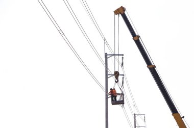 Mühendis Elektrikçi İşçiler Elektrikçi Tamiri Üzerine 