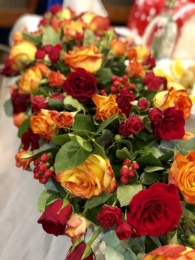 düğün dekor: flowersb gül, masa dekorasyon yeni evliler