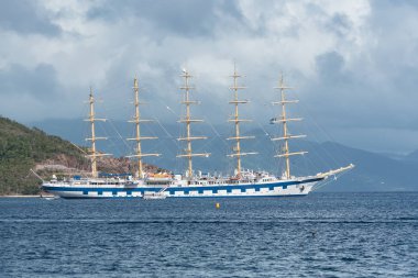 Beş direkli gemi Guadeloupe, güzel tekne Saintes Adası