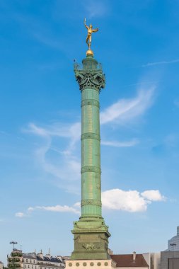      Paris, yer de la Bastille, Altın melek, closeup heykeli 