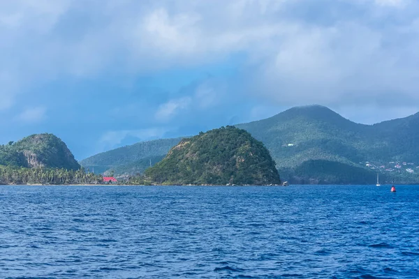 Guadeloupe Wunderschöne Meerlandschaft Der Saintes Inseln Typische Häuser Und Segelboote — Stockfoto