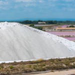 Aigues-Mortes, Salins du Midi, panorama avec marais salants