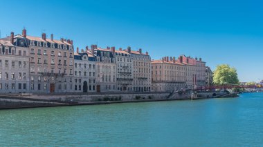     Vieux Lyon, panorama Saone, nehrinde şehir merkezinde güzel Cephe İskele, renkli üzerinde evler 