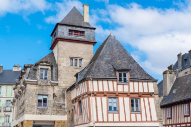     Quimper, eski yarı ahşap ev, Brittany güzel turistik şehir 