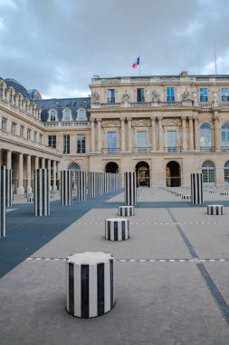     Paris, Palais-Royal, mimari perspektif yeri