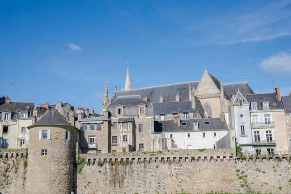 Vannes Bretanha Vista Para Jardim Muralhas Paredes Com Canteiro Flores — Fotografia de Stock