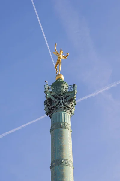 Estatua Genio Place Bastille París Con Huellas Avión Cielo Azul — Foto de Stock