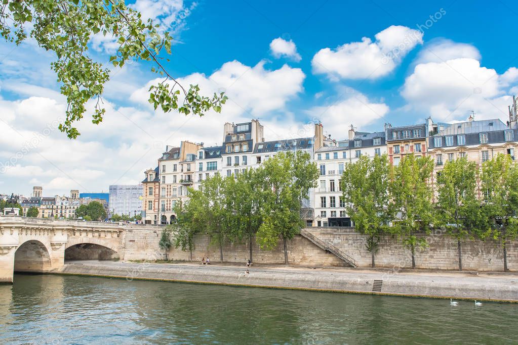 Paris, panorama of the Pont-Neuf, with typical buildings in background quai de Gesvres