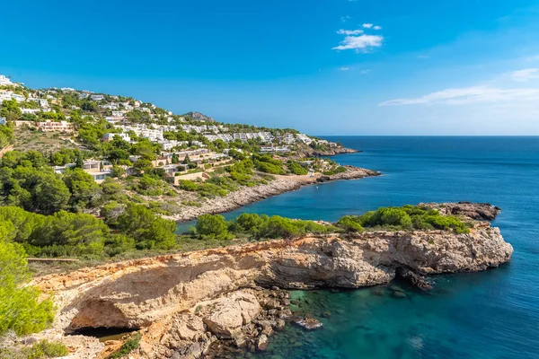 Ostrov Ibiza Seascape Oceánu Typické Domy Pobřeží — Stock fotografie