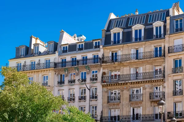 Paris Beautiful Buildings Boulevard Clichy Typical Parisian Facades Sculptures Stone — Stock Photo, Image