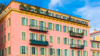 Fransa, eski bina, eski şehir, Fransız Rivierası tipik cephe güzel 