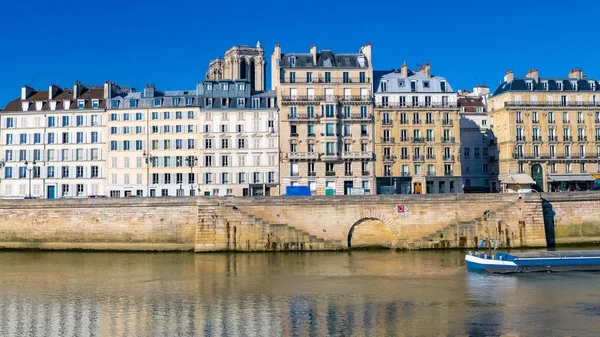 Paris Beautiful Houses Quay Aux Fleurs View Seine Typical Facades — ストック写真