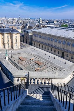 Paris, şehir manzarası, tipik çatılar, Pantheon'dan havadan görünüm