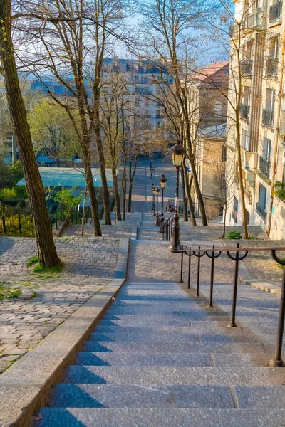Montmartre Parigi Una Romantica Strada Parigina Con Scale Lampioni Tipici — Foto Stock