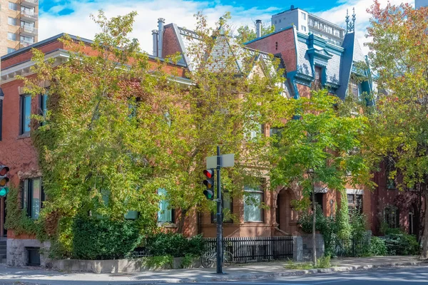 Montréal Maison Typiquement Victorienne Avec Escalier Extérieur Dans Quartier Plateau — Photo