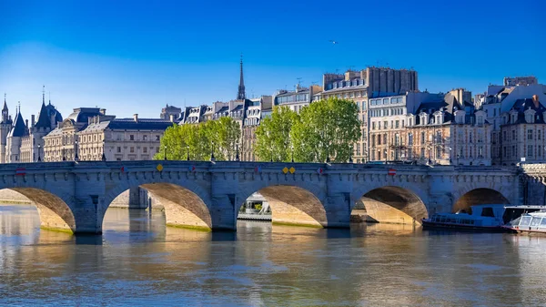 Paryż Widok Pont Neuf Ile Cit Pięknymi Budynkami — Zdjęcie stockowe