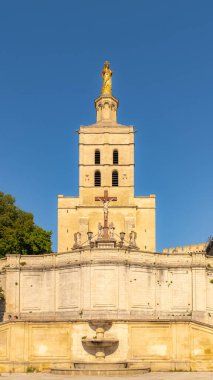 Avignon, papalık sarayı, Fransa 'nın güneyinde güzel bir anıt.