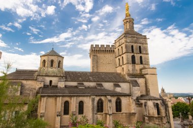 Avignon, papalık sarayı, Fransa 'nın güneyinde güzel bir anıt.