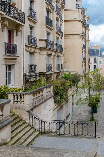 París Fachadas Típicas Calle Hermosos Edificios Montmartre — Foto de Stock