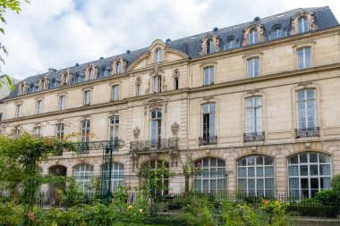 Paris, Marais 'deki tipik binalar, Fransız başkentinin merkezi.