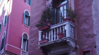 Venedik evin küçük balkon