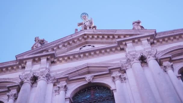 Uma igreja em Veneza — Vídeo de Stock