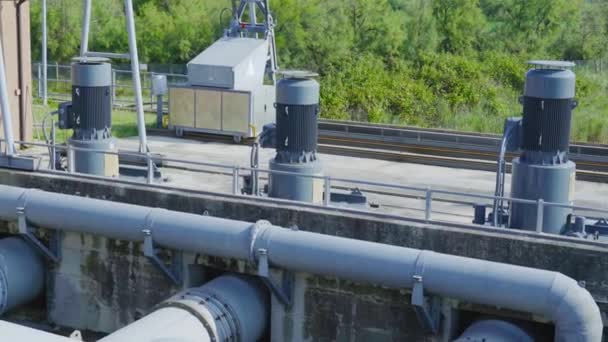 Mesin pembangkit listrik tenaga air — Stok Video