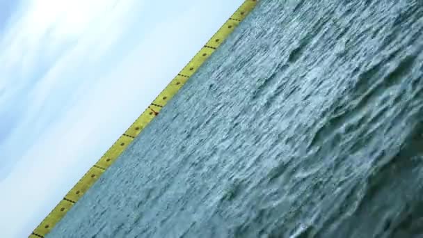 Barreras de inundación de Venecia protegiendo la laguna de inundaciones — Vídeo de stock