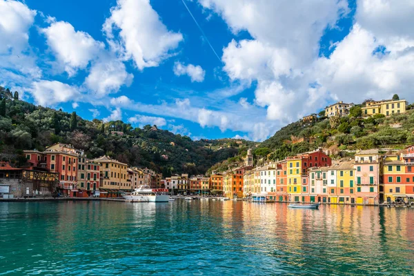 Portofino Liguria Deki Daki Şehir Manzaralı Bir Limandan Deniz — Stok fotoğraf