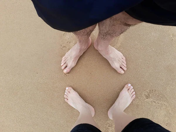 Pés Duas Pessoas Cara Cara — Fotografia de Stock