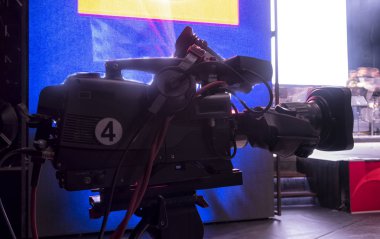 TV profesyonel dijital video kamerada bir konser salonu.