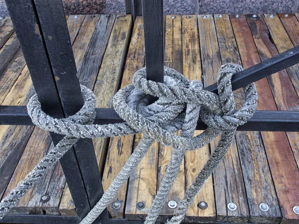 Mooring Rope Bollard Sea Water Background — Stock Photo, Image