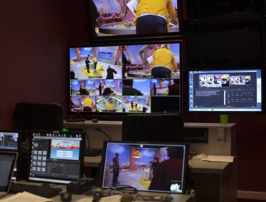 kontrol paneli televizyon donanımları, Tv kablosu, video kablosu.