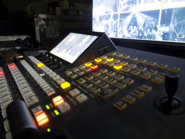 kontrol paneli televizyon donanımları, Tv kablosu, video kablosu.