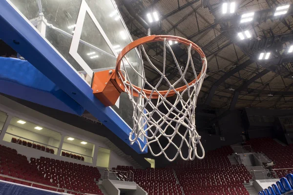 Basket Hoop Pallacanestro Segnando Nello Stadio — Foto Stock