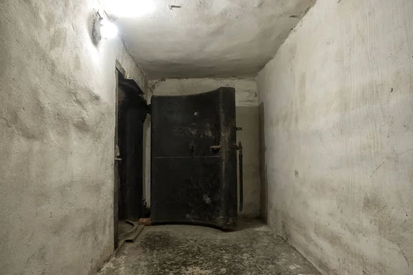 eski Sovyetler Birliği topraklarında askeri yeraltı tahkimatı terk.